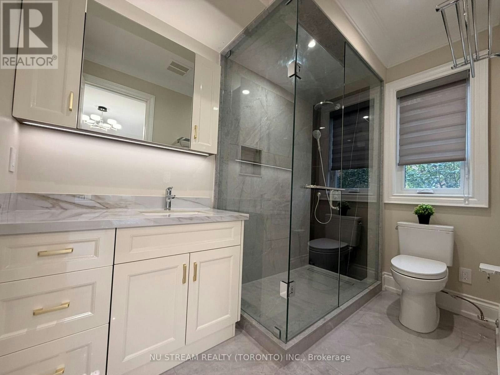 108 Abitibi Avenue, Toronto, ON, M2M 2V6 - 34