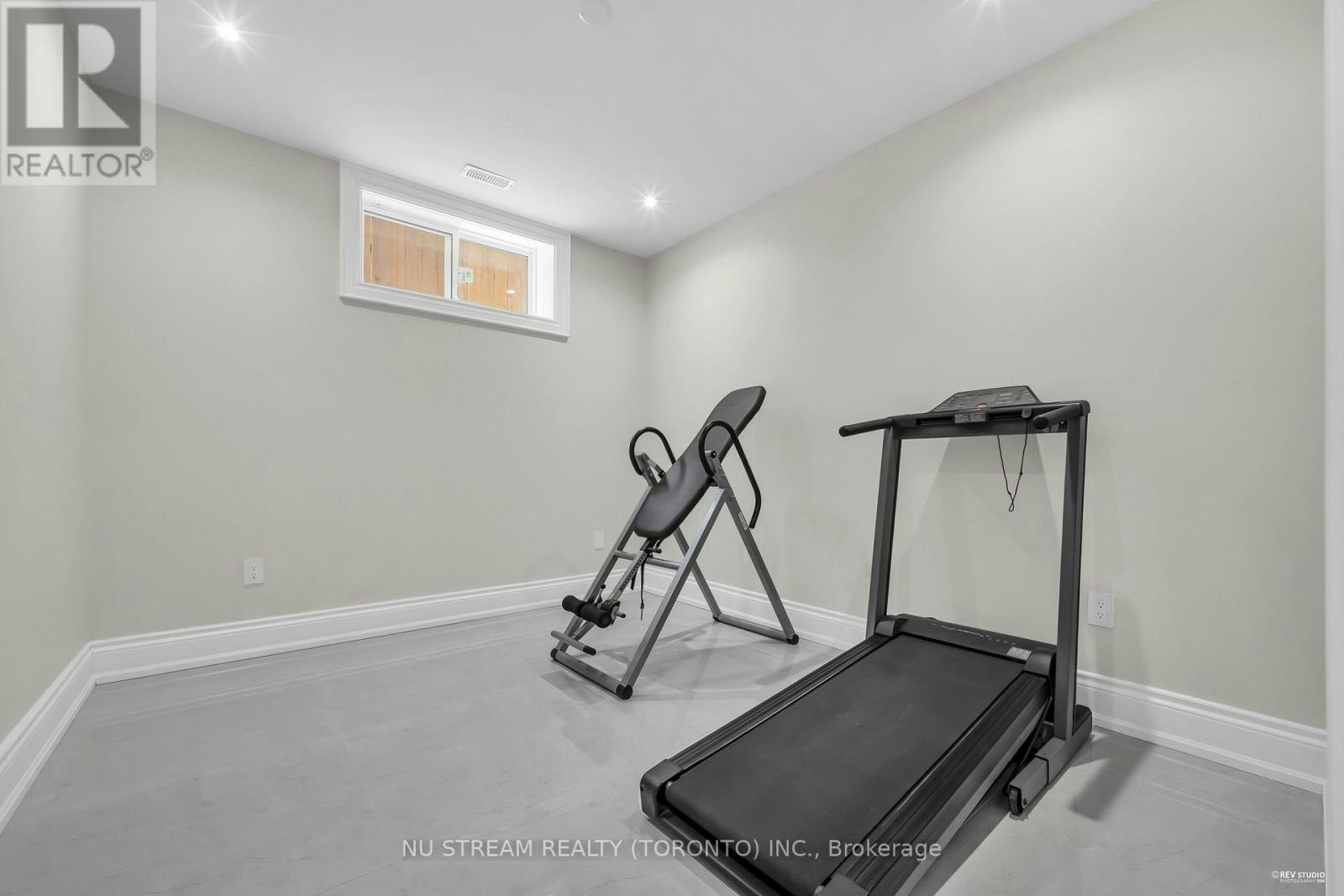 108 Abitibi Avenue, Toronto, ON, M2M 2V6 - 47