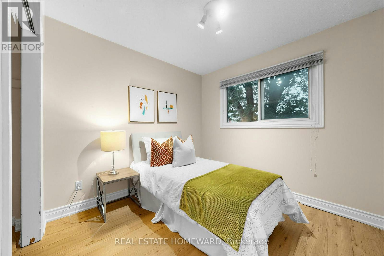 621 Byron Street S, Whitby, ON, L1N 4R6 - 26