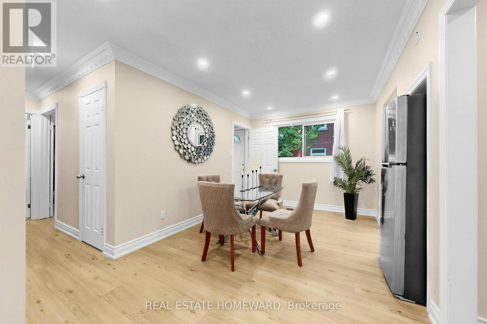 621 Byron Street S, Whitby, ON, L1N 4R6 - 7
