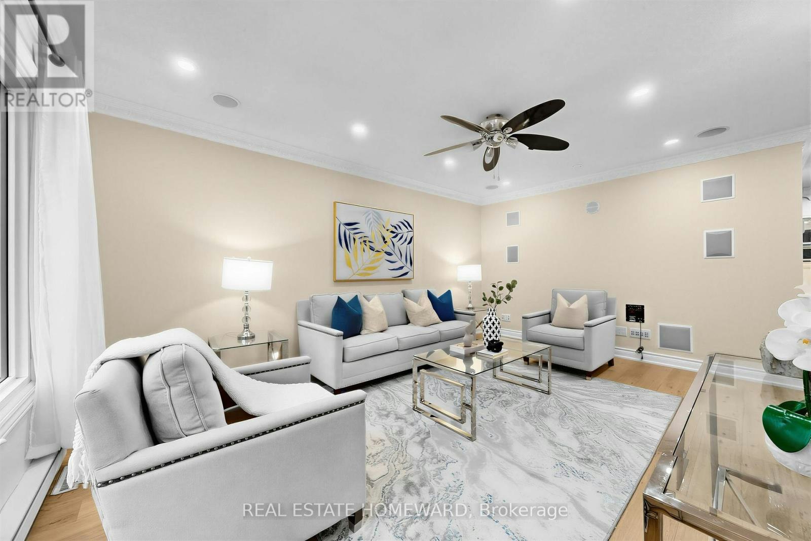621 Byron Street S, Whitby, ON, L1N 4R6 - 9