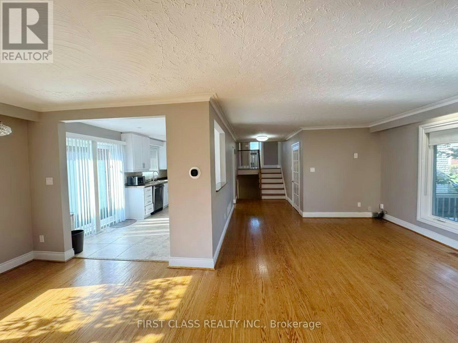 202 Goddard Street, Toronto, ON, M3H 5E6 - 10