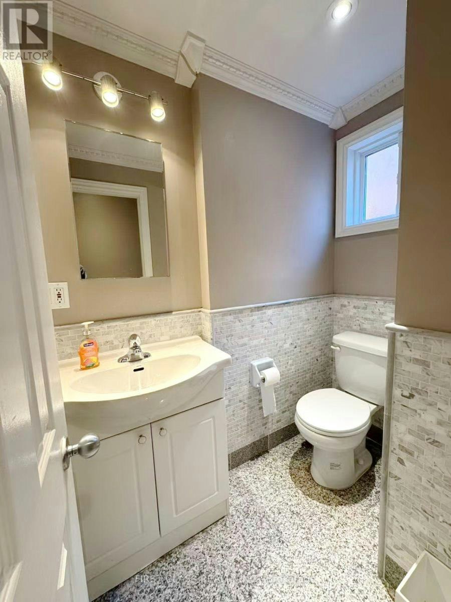 202 Goddard Street, Toronto, ON, M3H 5E6 - 38