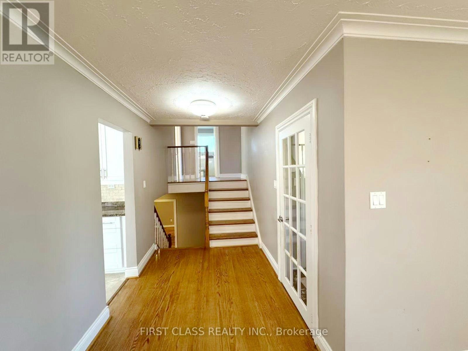 202 Goddard Street, Toronto, ON, M3H 5E6 - 6