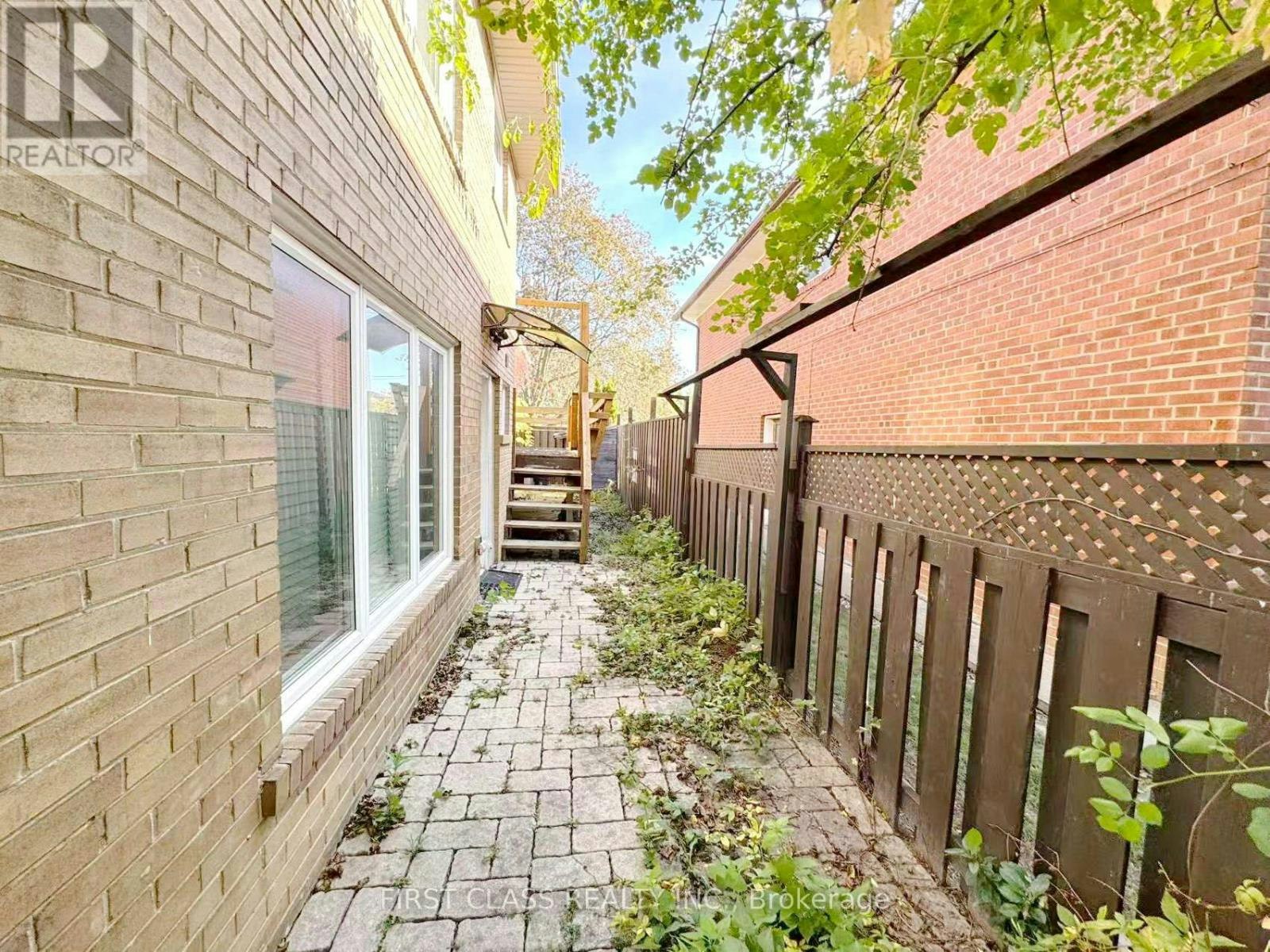 202 Goddard Street, Toronto, ON, M3H 5E6 - 43