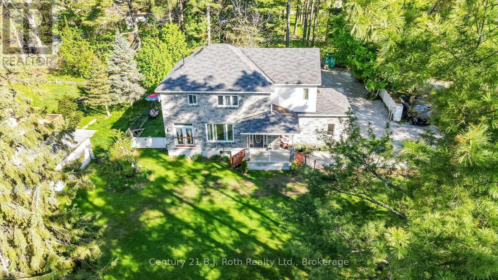 3276 Turnbull Drive, Severn, ON, L3V 0Y4