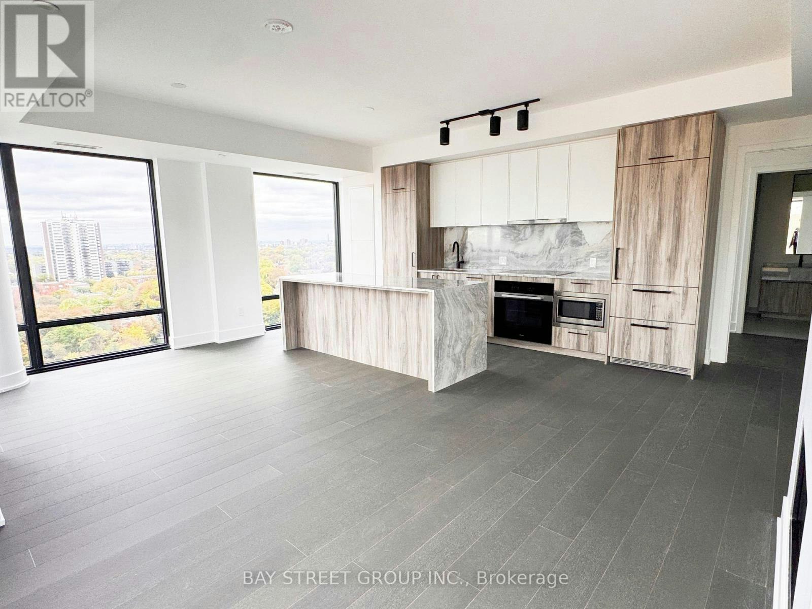 2105-91 Montclair Avenue, Toronto, ON, M5P 0B1 - 17