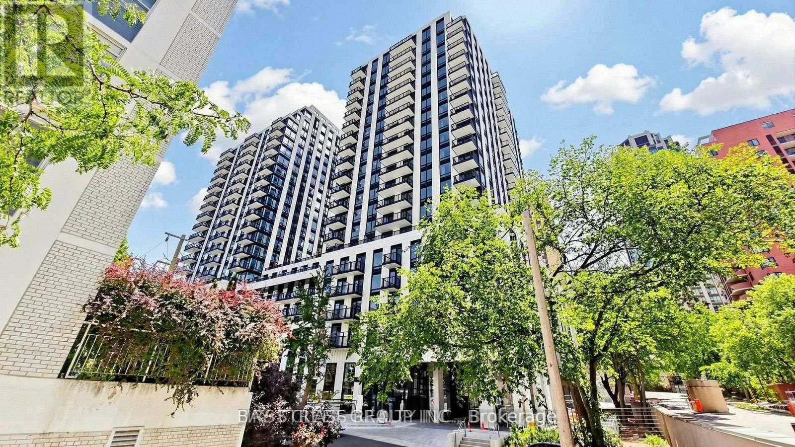 2105-91 Montclair Avenue, Toronto, ON, M5P 0B1