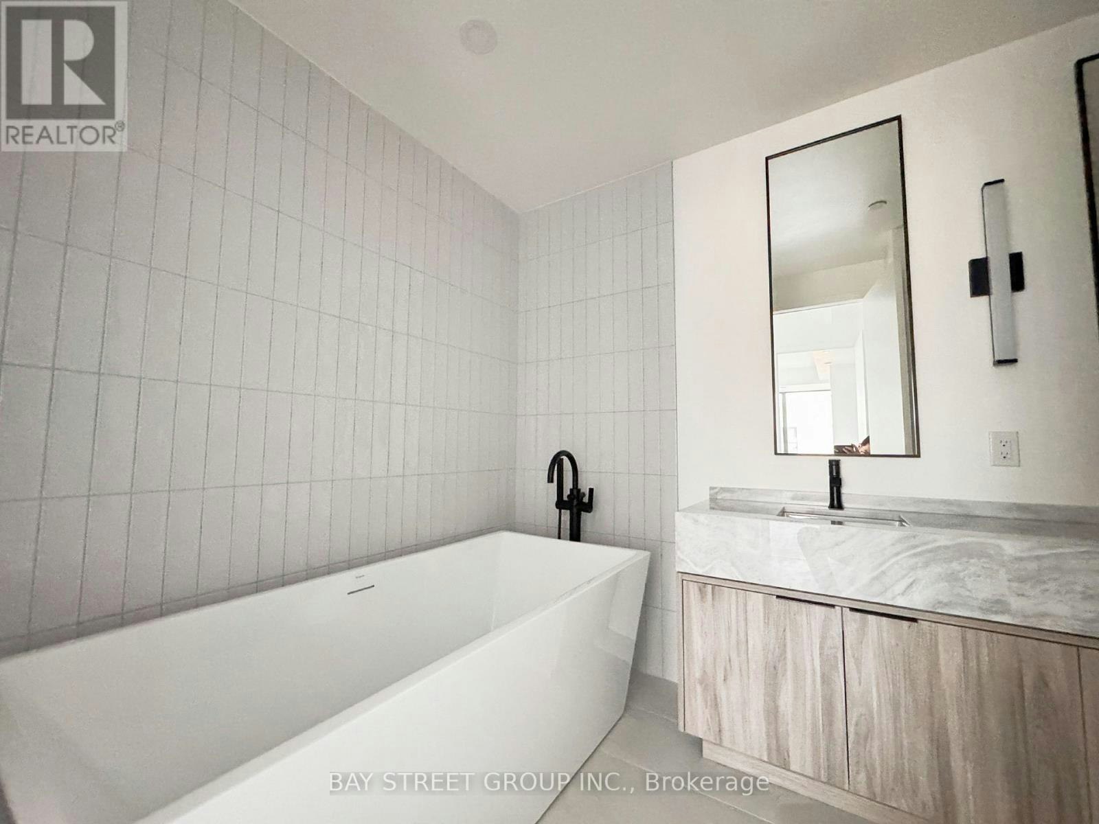 2105-91 Montclair Avenue, Toronto, ON, M5P 0B1 - 28