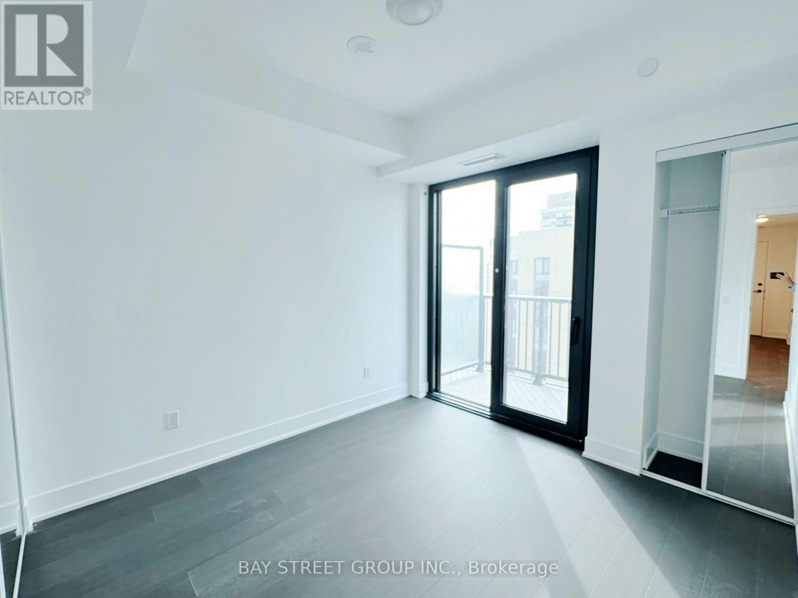 2105-91 Montclair Avenue, Toronto, ON, M5P 0B1 - 33