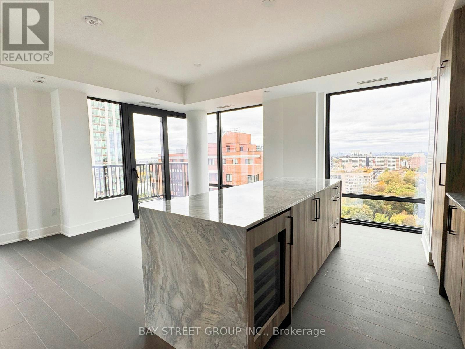 2105-91 Montclair Avenue, Toronto, ON, M5P 0B1 - 13