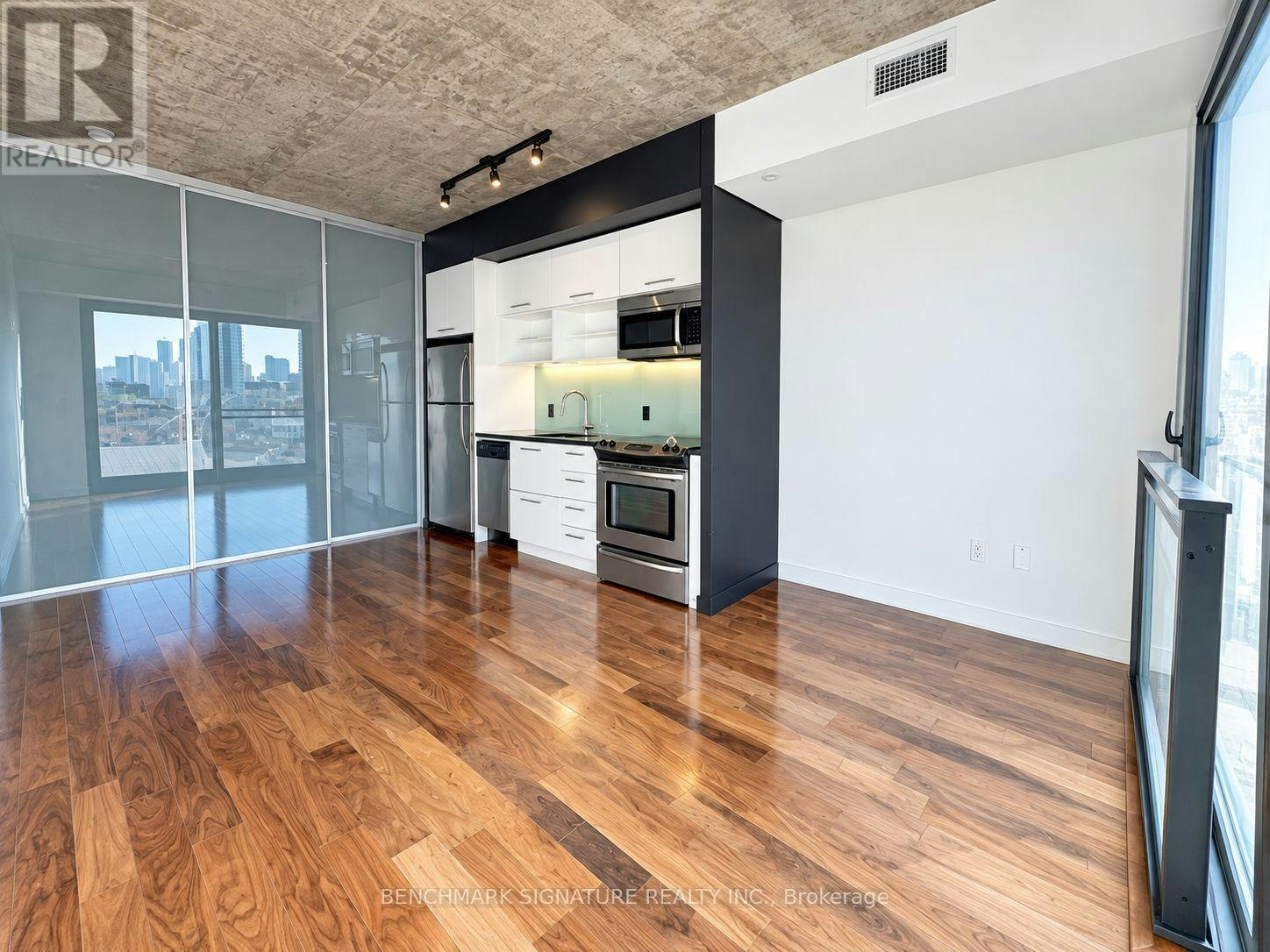522-51 Trolley Crescent, Toronto, ON, M5A 0E9 - 3