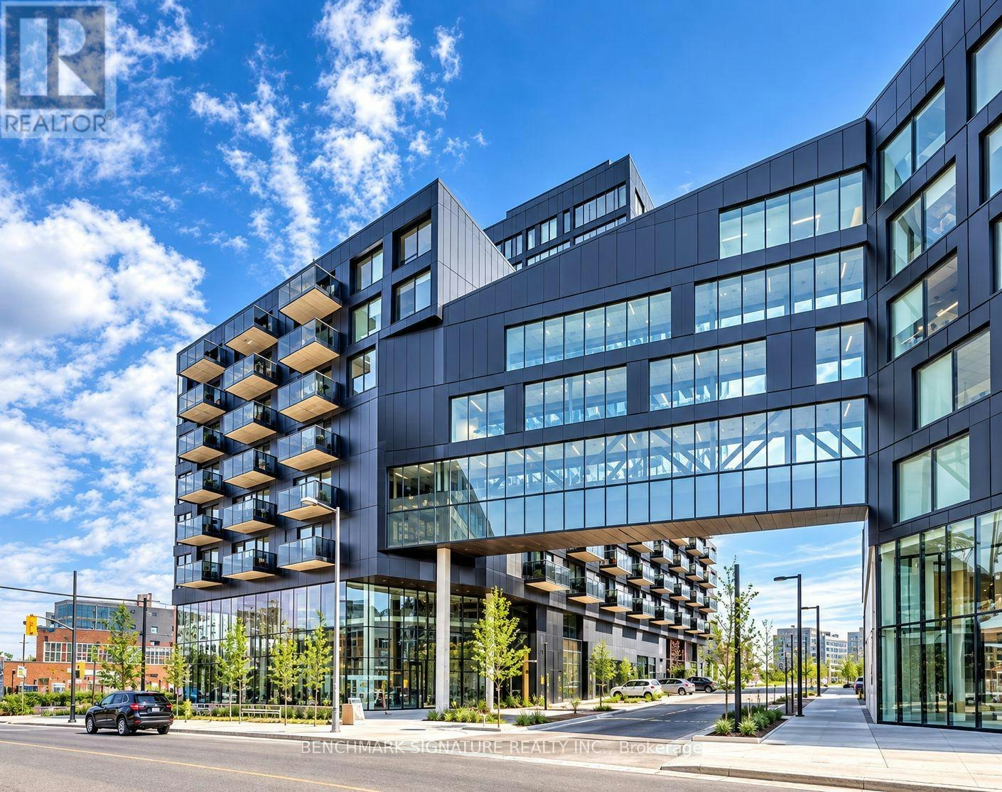 522-51 Trolley Crescent, Toronto, ON, M5A 0E9