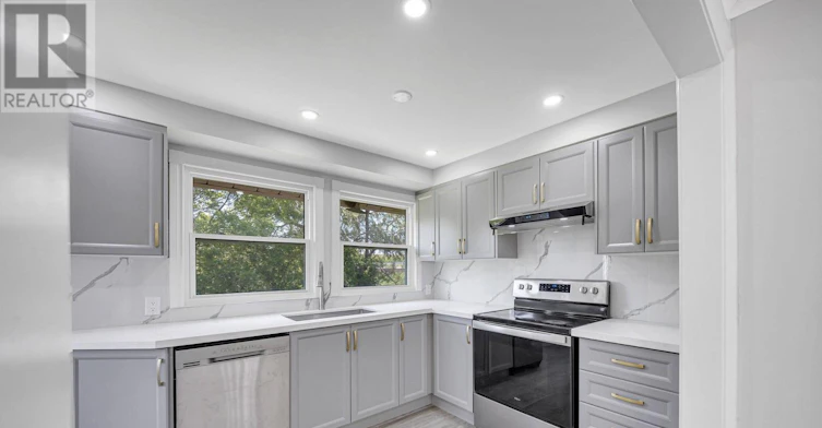 997 Mount Albert Road, East Gwillimbury, ON, L0G 1V0 - 2