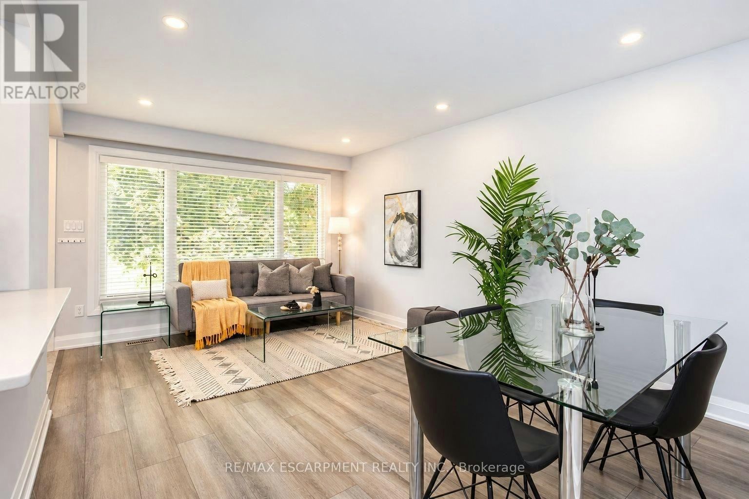 MAIN-576 Turner Drive, Burlington, ON, L7L 2W7 - 2