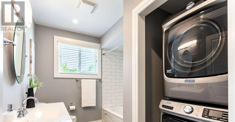 MAIN-576 Turner Drive, Burlington, ON, L7L 2W7 - 3