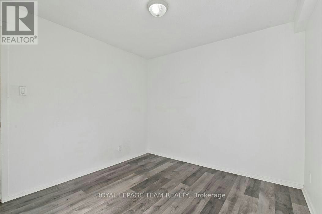 10-49 Sumac Street, Ottawa, ON, K1J 7T7 - 23