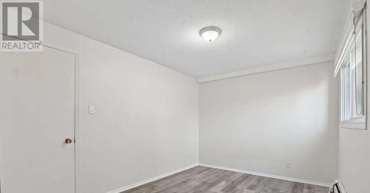 10-49 Sumac Street, Ottawa, ON, K1J 7T7 - 19