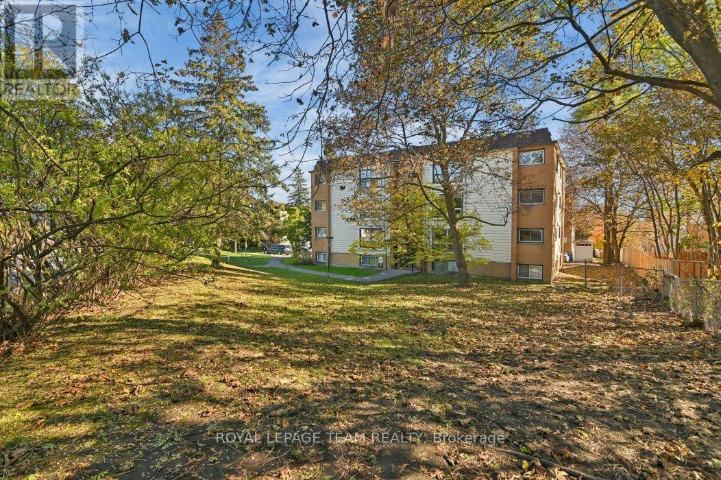 10-49 Sumac Street, Ottawa, ON, K1J 7T7 - 33