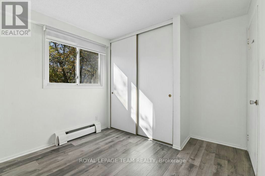 10-49 Sumac Street, Ottawa, ON, K1J 7T7 - 25