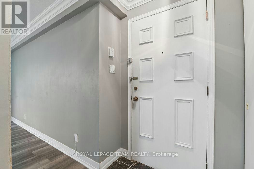 10-49 Sumac Street, Ottawa, ON, K1J 7T7 - 5