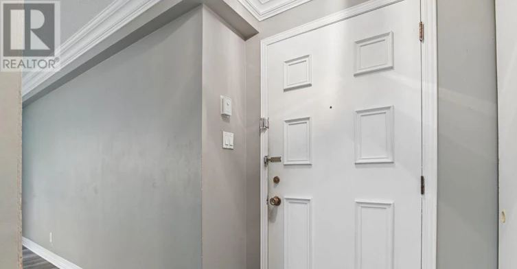 10-49 Sumac Street, Ottawa, ON, K1J 7T7 - 5