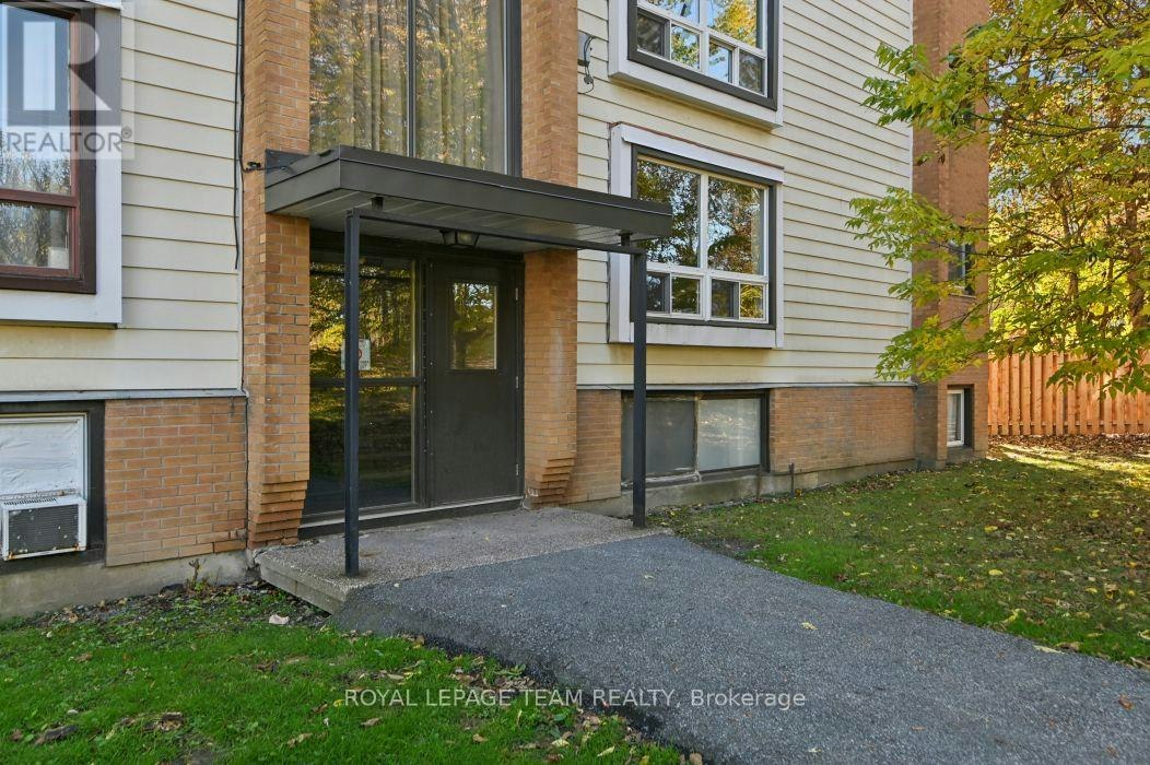 10-49 Sumac Street, Ottawa, ON, K1J 7T7 - 30