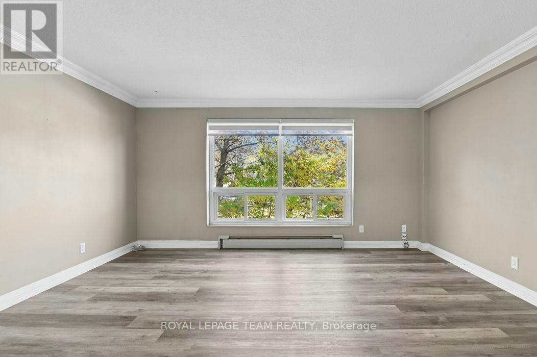 10-49 Sumac Street, Ottawa, ON, K1J 7T7 - 11