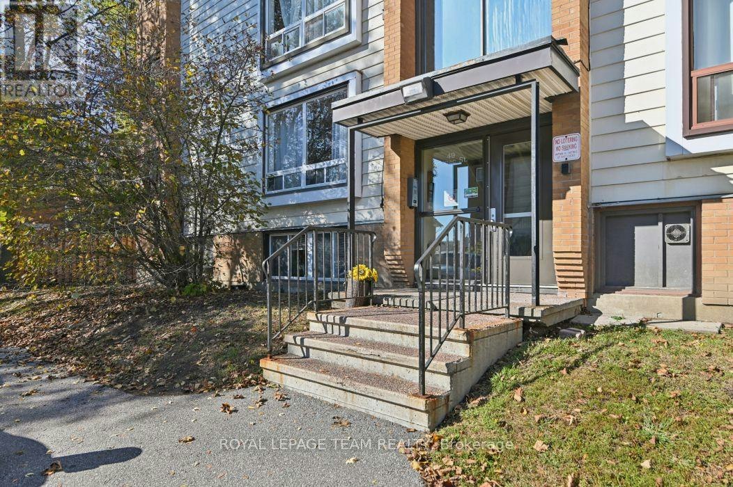 10-49 Sumac Street, Ottawa, ON, K1J 7T7 - 3