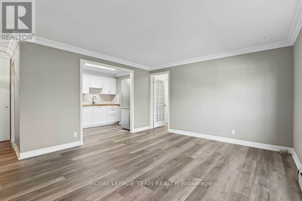 10-49 Sumac Street, Ottawa, ON, K1J 7T7 - 7