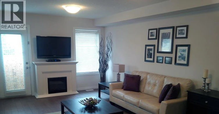 844 Paris Boulevard, Waterloo, ON, N2T 0B2 - 2
