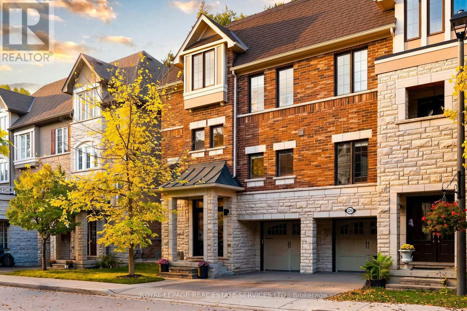 1233 Azinger Lane, Mississauga, ON, L5E 0A7