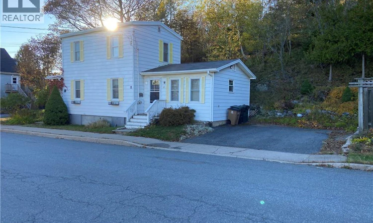 11 Rope Walk Road