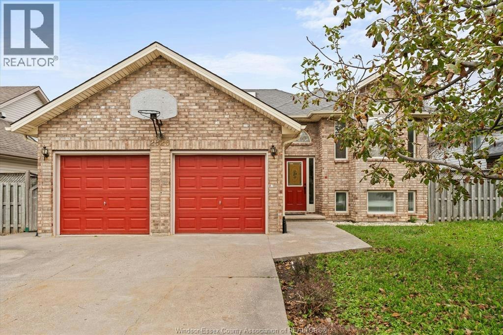 2820 Wildberry Crescent, Tecumseh, ON, N9K 1C2