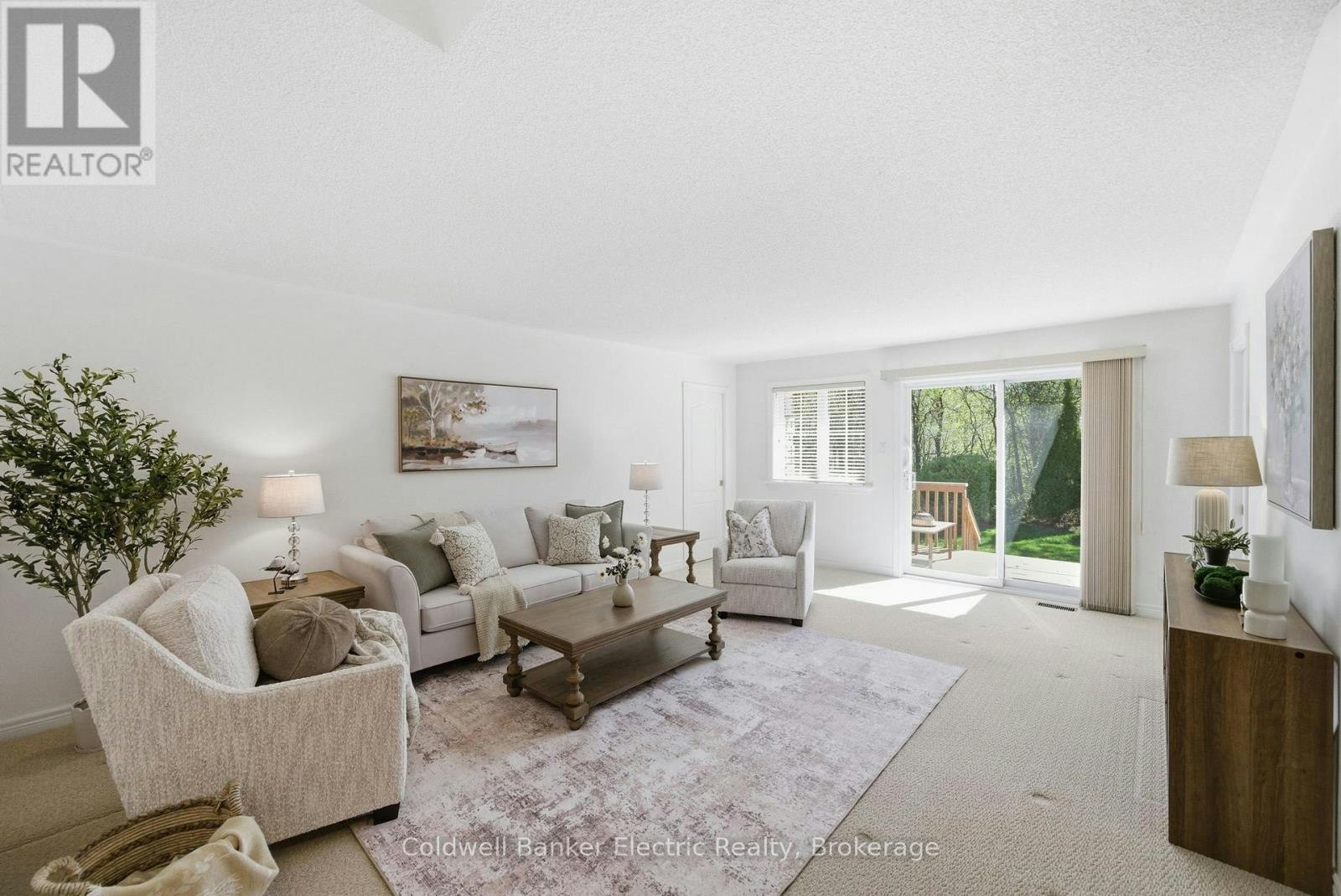 40-300 Franmor Drive, Peterborough, ON, K9H 7R2