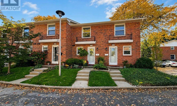 50-1385 Commissioners Road W
