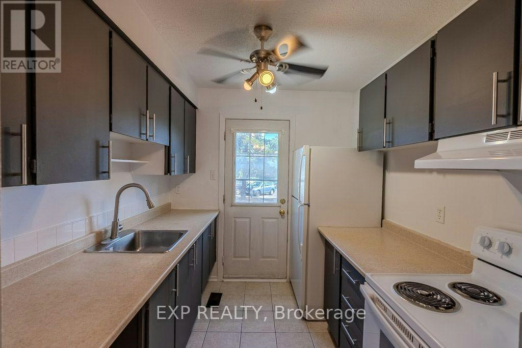 C-37 Forester Crescent, Ottawa, ON, K2H 8Y3 - 7