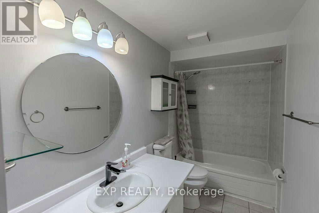 C-37 Forester Crescent, Ottawa, ON, K2H 8Y3 - 16