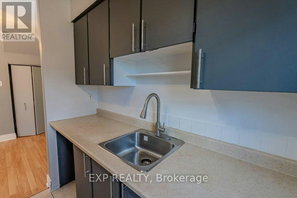 C-37 Forester Crescent, Ottawa, ON, K2H 8Y3 - 12