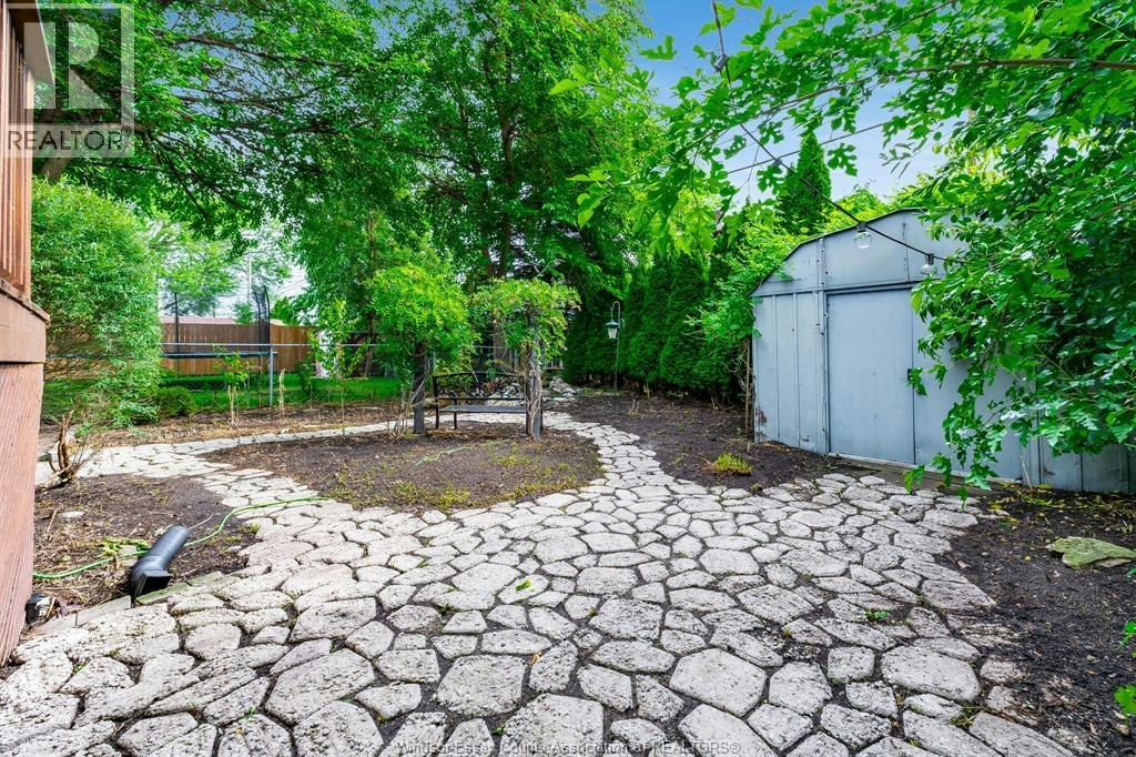 870 St. Louis, Windsor, ON, N8S 2K5 - 44