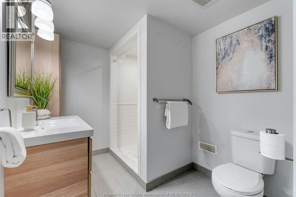 870 St. Louis, Windsor, ON, N8S 2K5 - 22