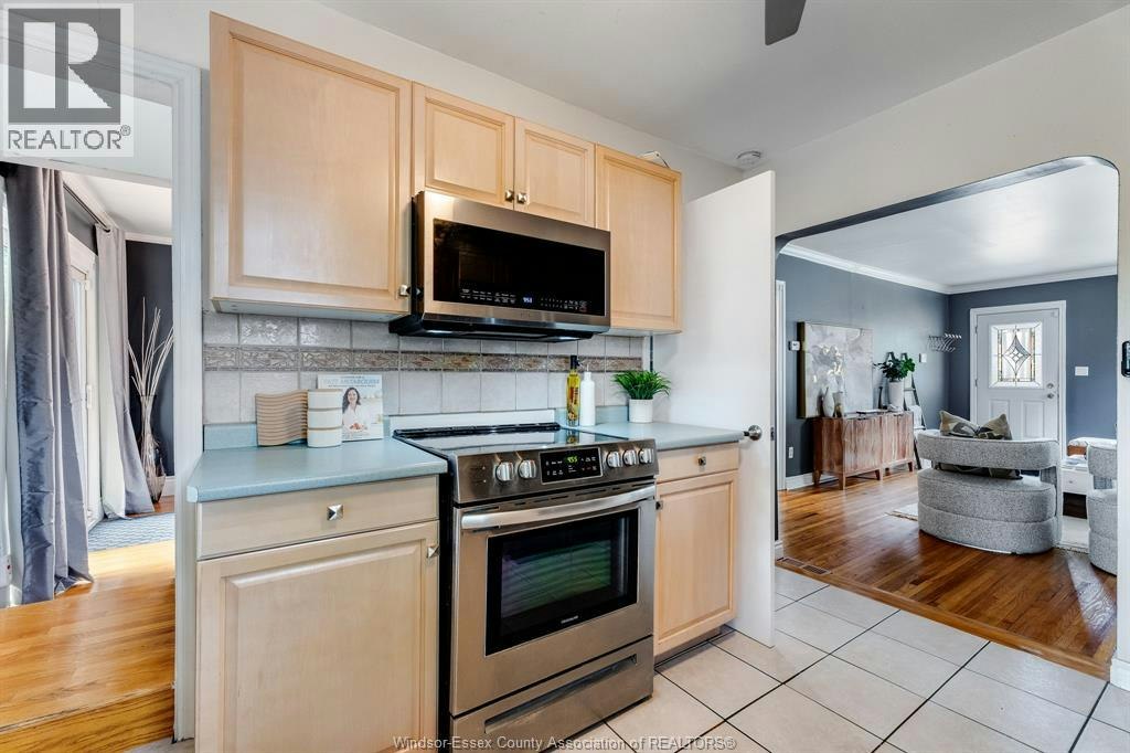 870 St. Louis, Windsor, ON, N8S 2K5 - 7