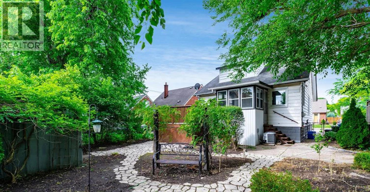 870 St. Louis, Windsor, ON, N8S 2K5 - 49