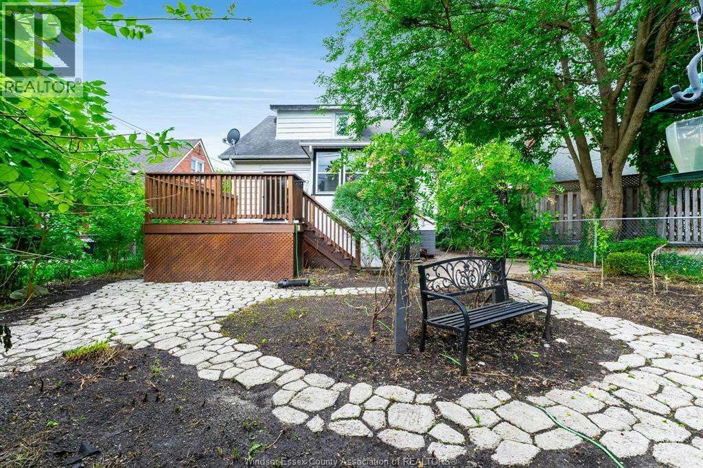 870 St. Louis, Windsor, ON, N8S 2K5 - 48