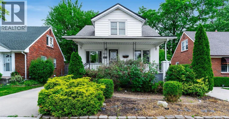 870 St. Louis, Windsor, ON, N8S 2K5