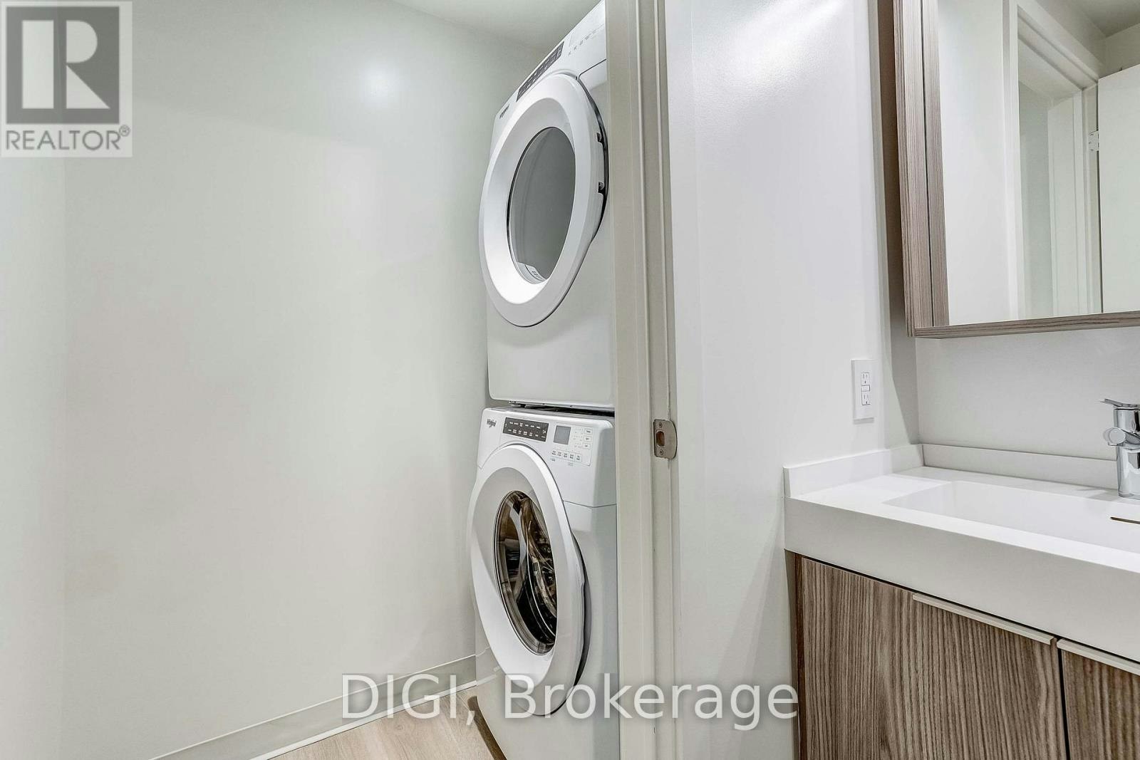 Q1215-120 Ontario Street, Toronto, ON, M5A 1C4 - 13