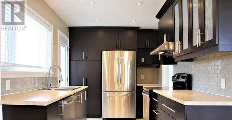 77 Vauxhall Drive, Toronto, ON, M1P 1R1 - 4