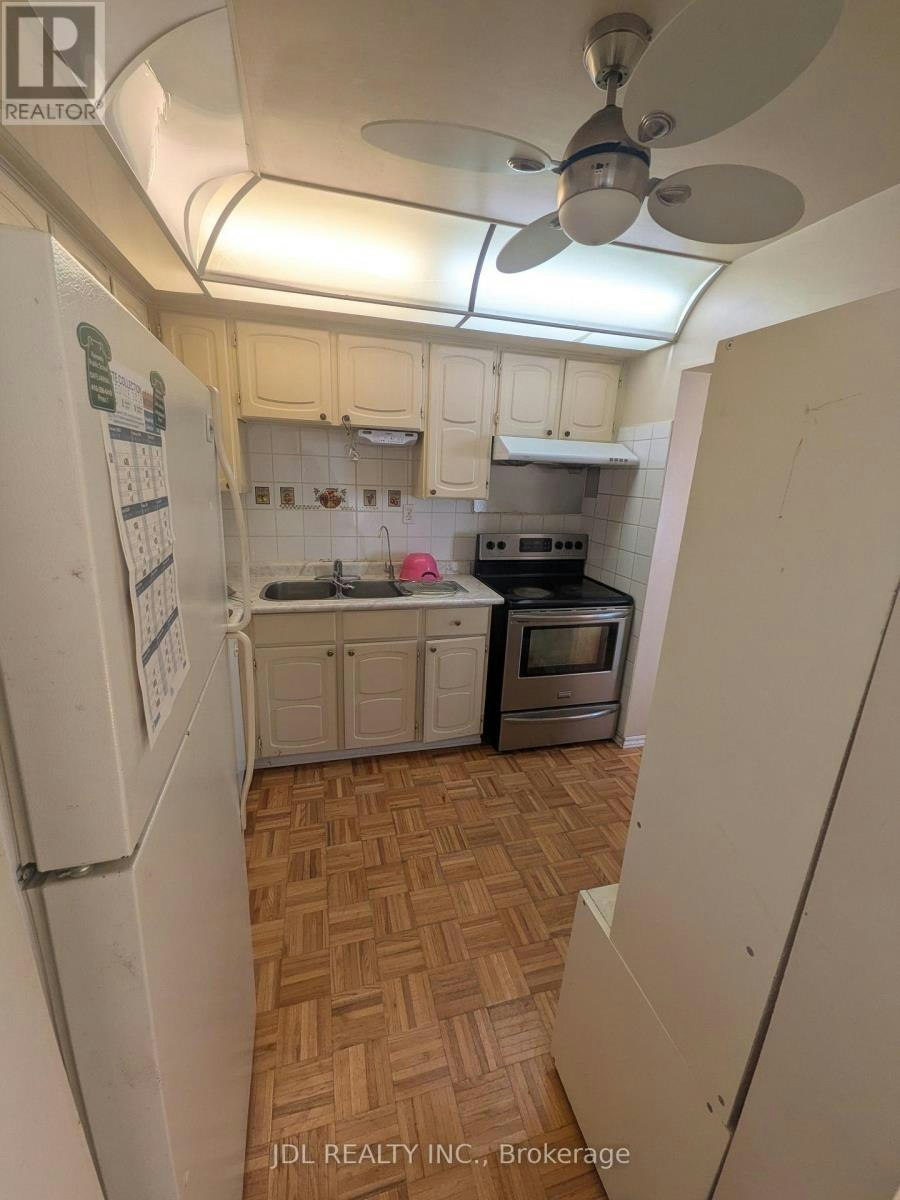 110 Bellefontaine Street, Toronto, ON, M1S 4E6 - 3