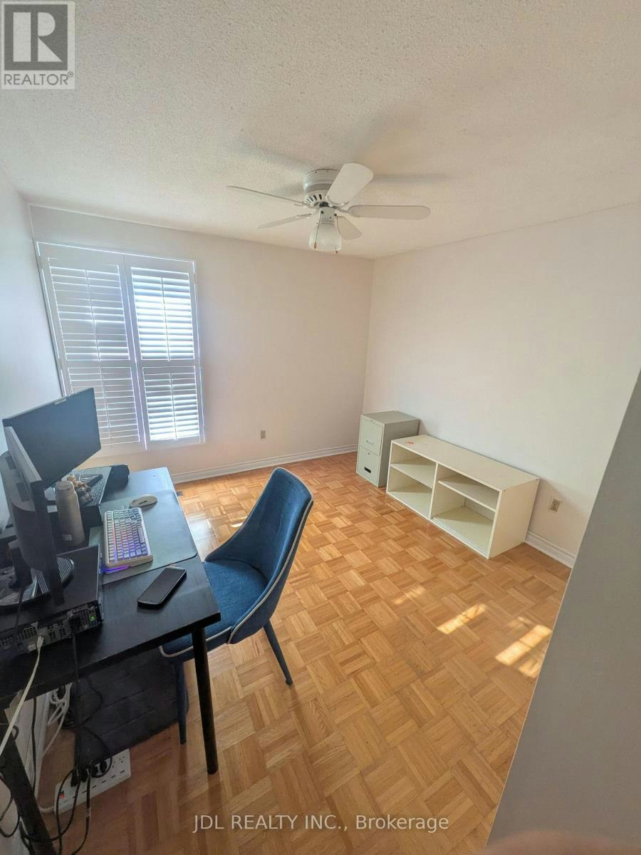 110 Bellefontaine Street, Toronto, ON, M1S 4E6 - 13