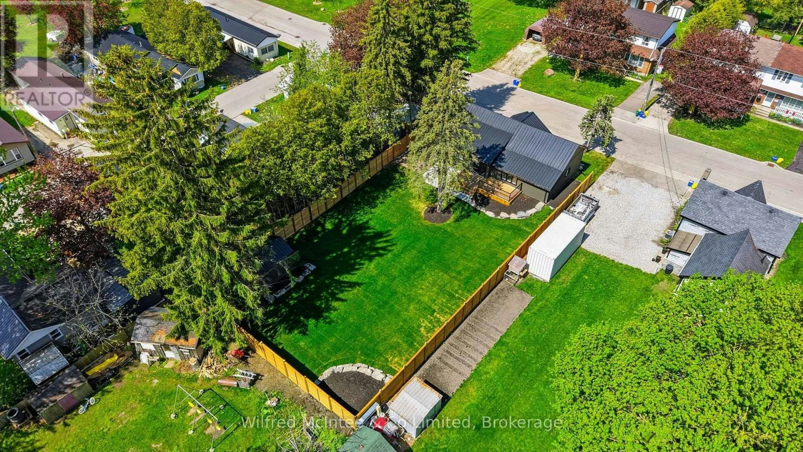 550 Wellington Street, Minto, ON, N4W 3G9 - 33